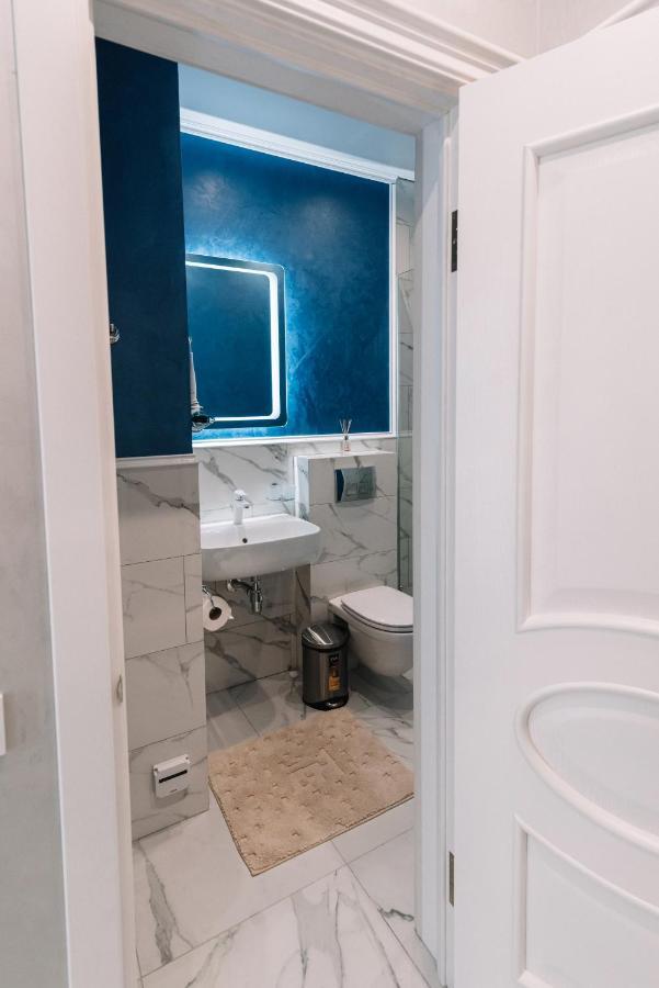 Apartment Royal Tower Vip Smart 3 Kyiv