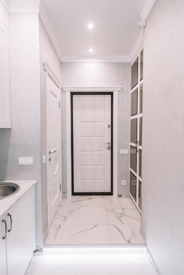 Royal Tower Vip Smart 3 Apartment Kyiv
