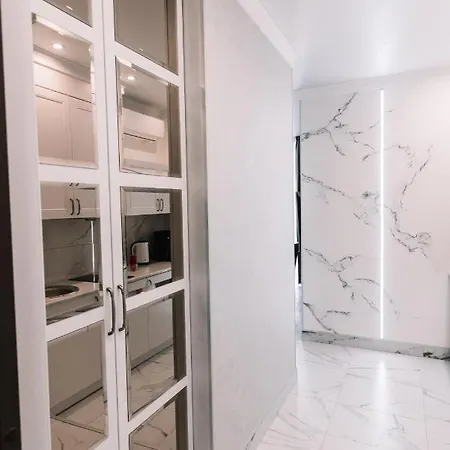 Royal Tower Vip Smart Apartments 3 Киев Экстерьер фото