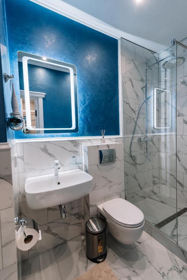 Royal Tower Vip Smart 3 Киев