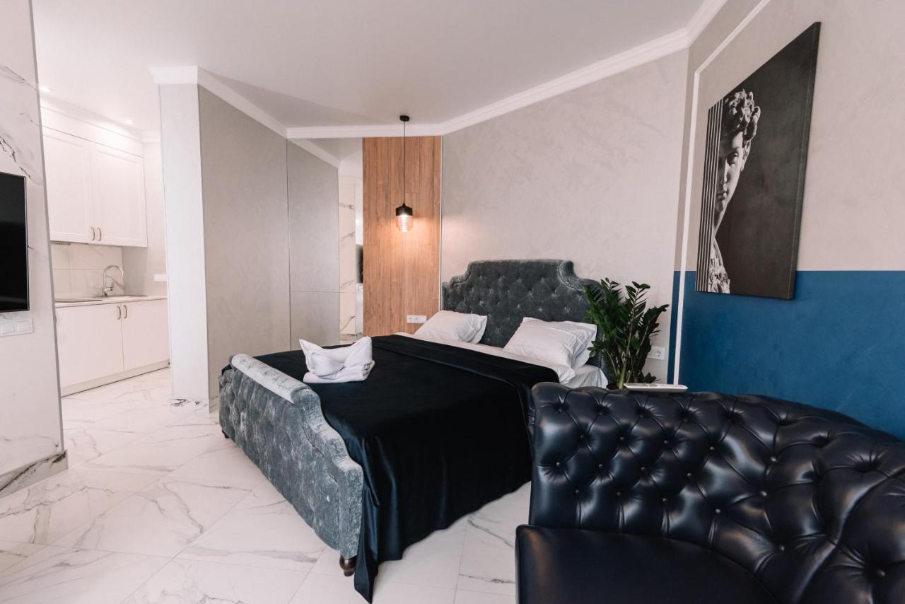 Royal Tower Vip Smart 3 Апартаменты *